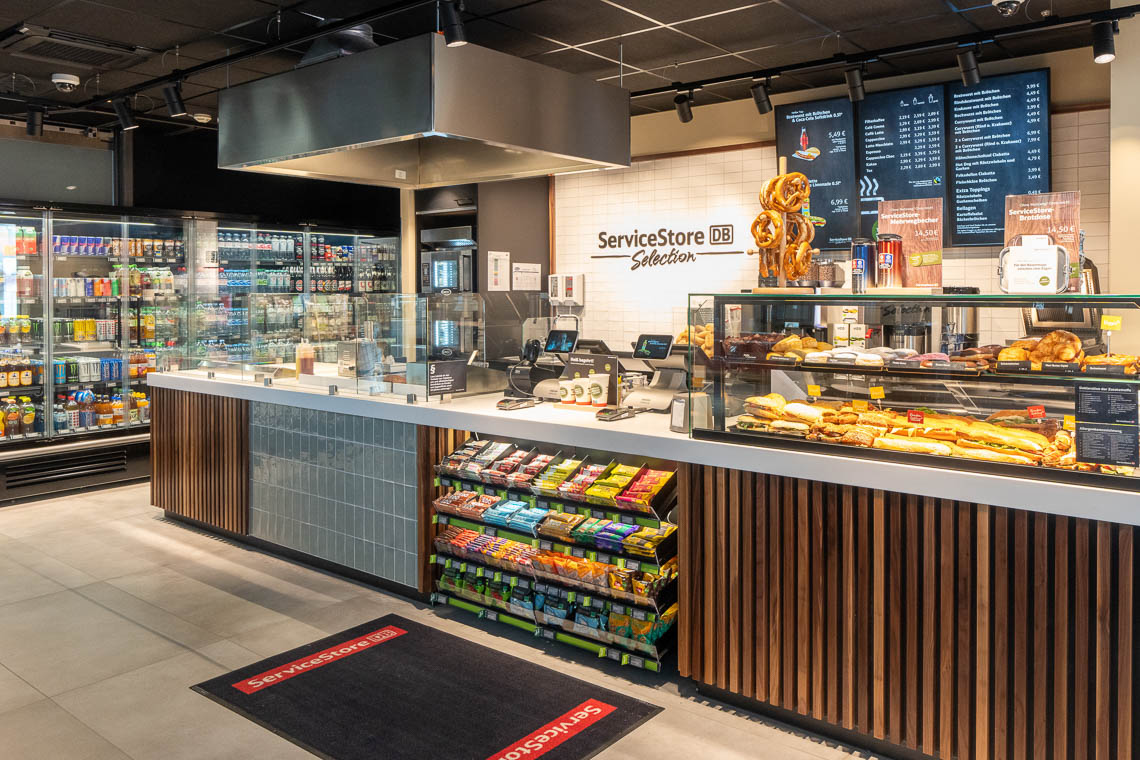ServiceStore der DB am Wiesbadener Hauptbahnhof