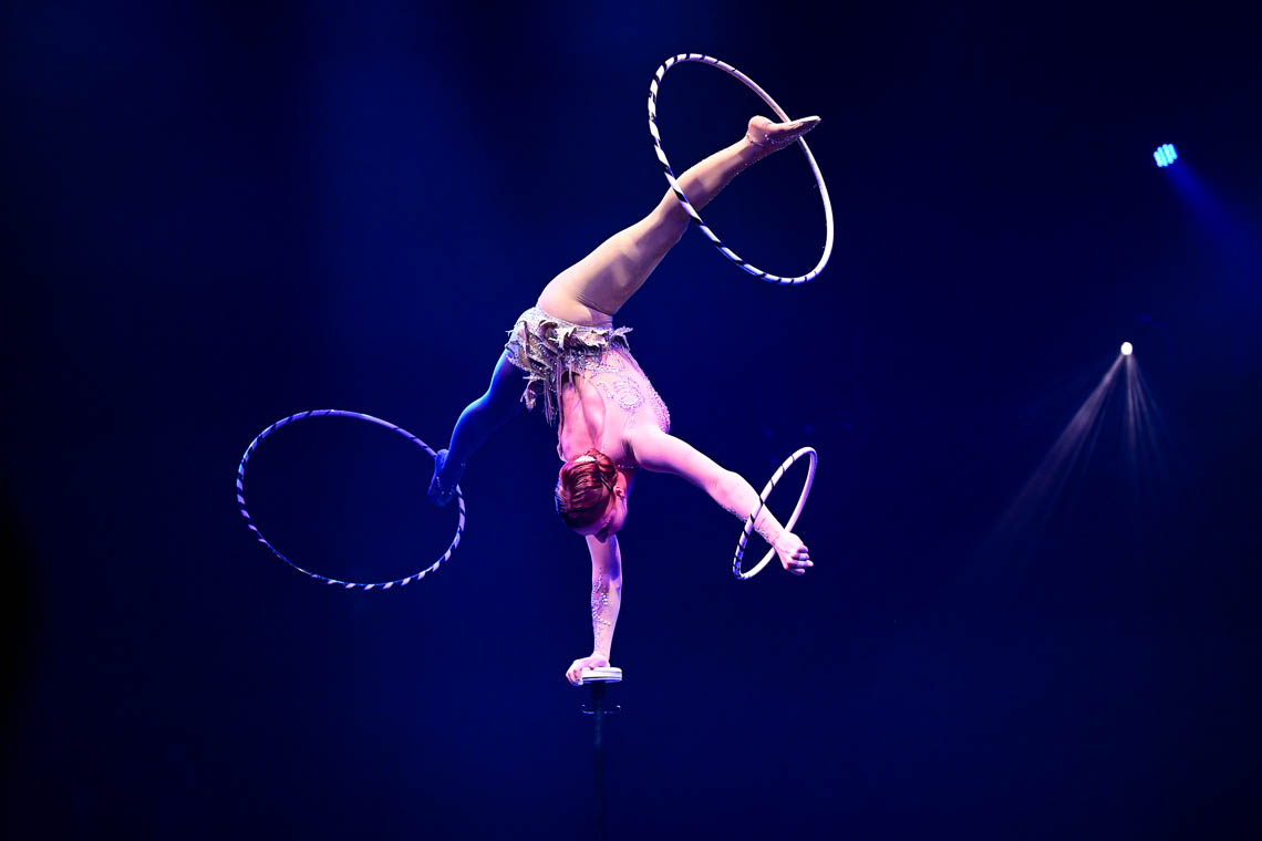 Vladyslava Naraieva aus der Ukrain mit Ihrer Equilibristik.