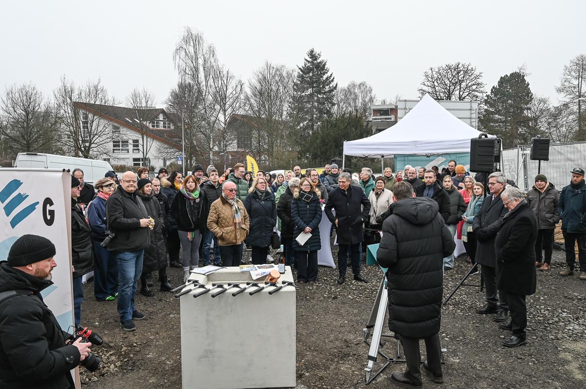 Grundsteinlegung am Gräselberg fürs neue Stadtteilzentrum.