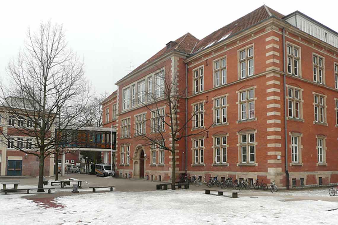 Helene-Lange-Schule-c-wikipedia-AxelHH | Wiesbaden lebt