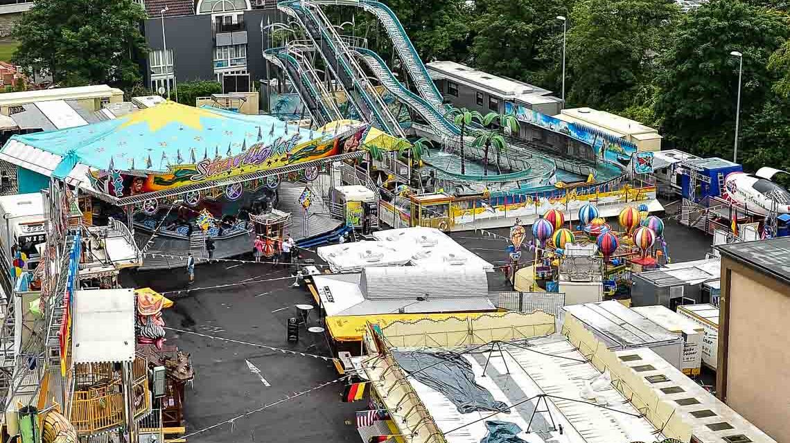 Traditionell eröffnet der Cornell das deutsch-amerikanische Freundschaftsfest mit einem Fassanstich. Der Oberbürgermeister darf dabei nicht fehlen.