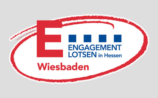 Im Wiesbadener Rathaus informierten sich Interessierte über das E-Lotsen-Programm und entwickelten erste Projektideen.