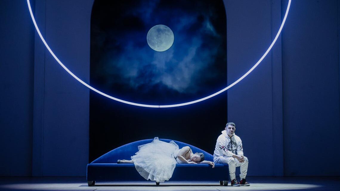 Zauberflöte, im Bild Sarah Yang und Sascha Zarrabi