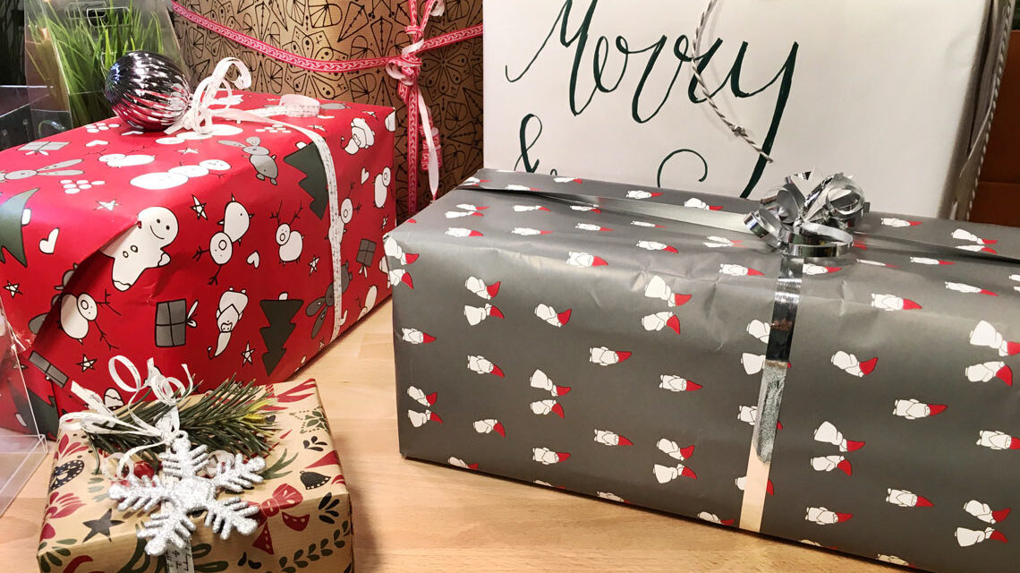 Geschenk, Weihnachtsgeschenk, Wunschbaum