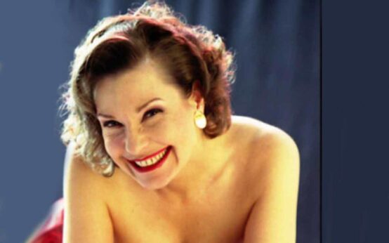 Claudia Garbo interpretiert schwungvolle Jazz Songs aus der Ära des Swing und ausgewählte Latin-Songs. ©2018 Claudia Garbo