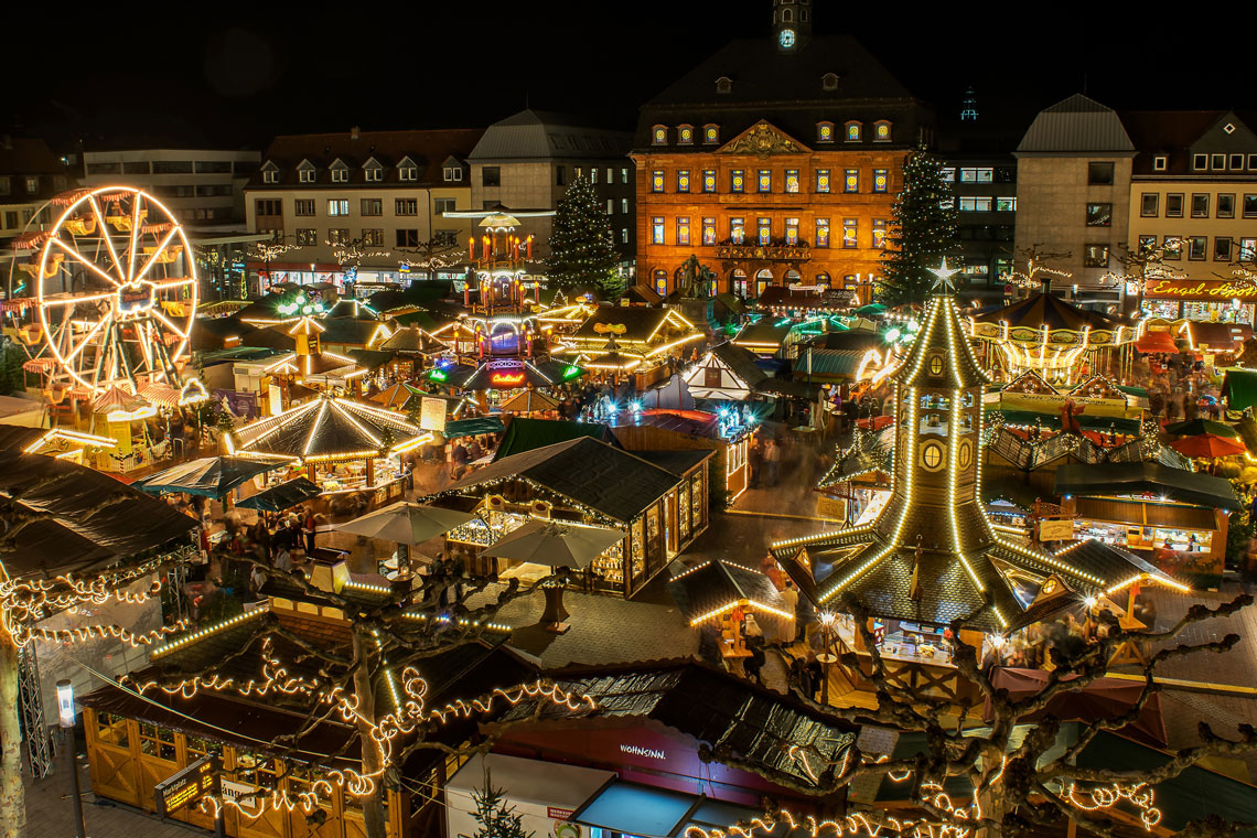 Stimmungsvolle Adventszeit auf Hessens Weihnachtsmärkten Wiesbaden lebt