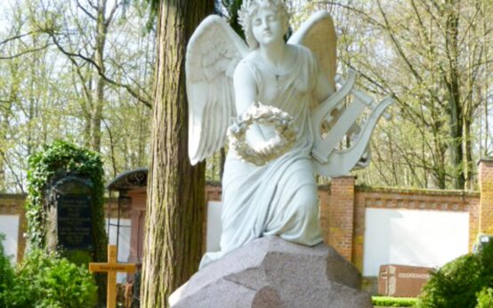 Grabdenkmal des Reichsgrafen Alfred Adelmann von Adelmannsfelden. ©2019 Adelmannsfelden