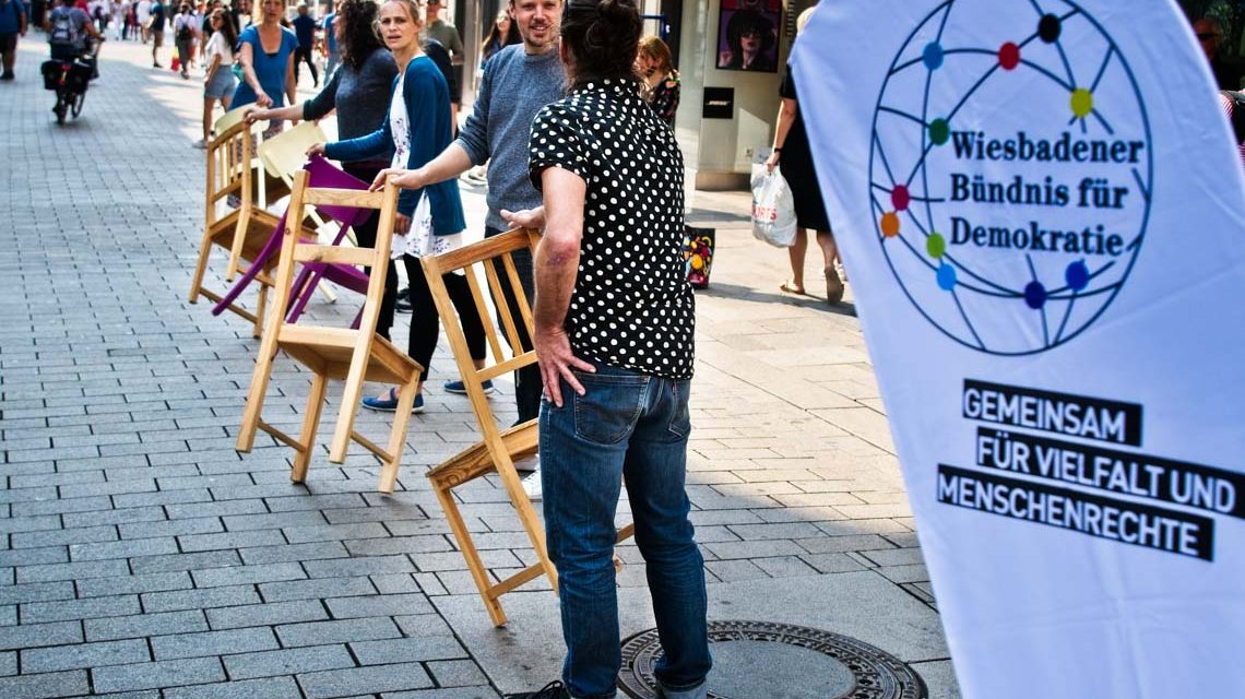 Bündnis: Performance: „Aber ich spreche doch europäisch"