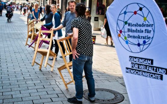 Bündnis: Performance: „Aber ich spreche doch europäisch"