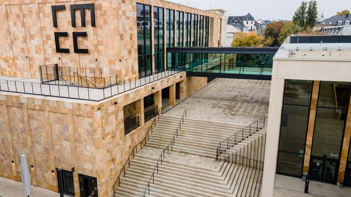 Rhein-Main Congress-Center, Kunst am Bau