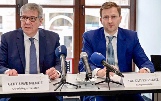 Gert-Uwe Mende Oliver Franz, Kontaktbeschränkungen, Corona-Maßnahmen und Alkoholverbotszone, Coroona-Regeln, Freedom-Day