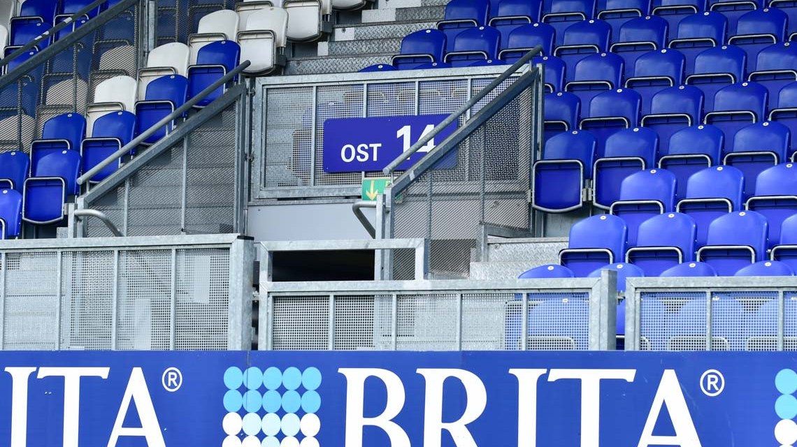 Das Heimspiel des Fußball-Drittligisten gegen Waldhof Mannheim findet am Samstag ohne Zuschauer in der Brita-Arena stattfinden wird.