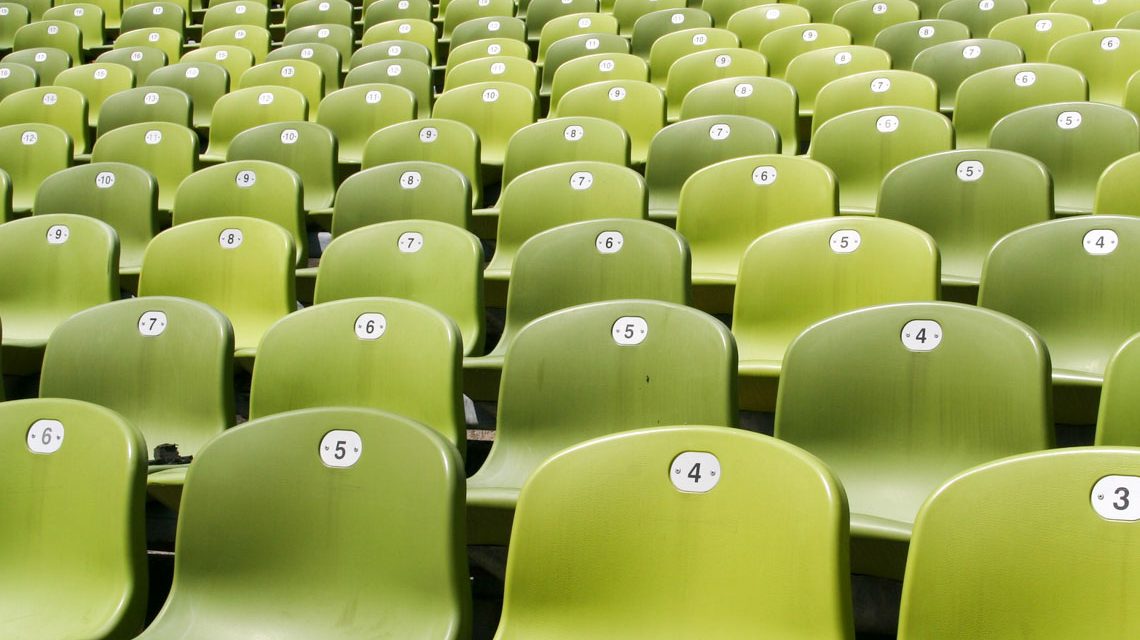 Sitze im Olympiastadion München ©2020 Michael Hagn auf Pixabay