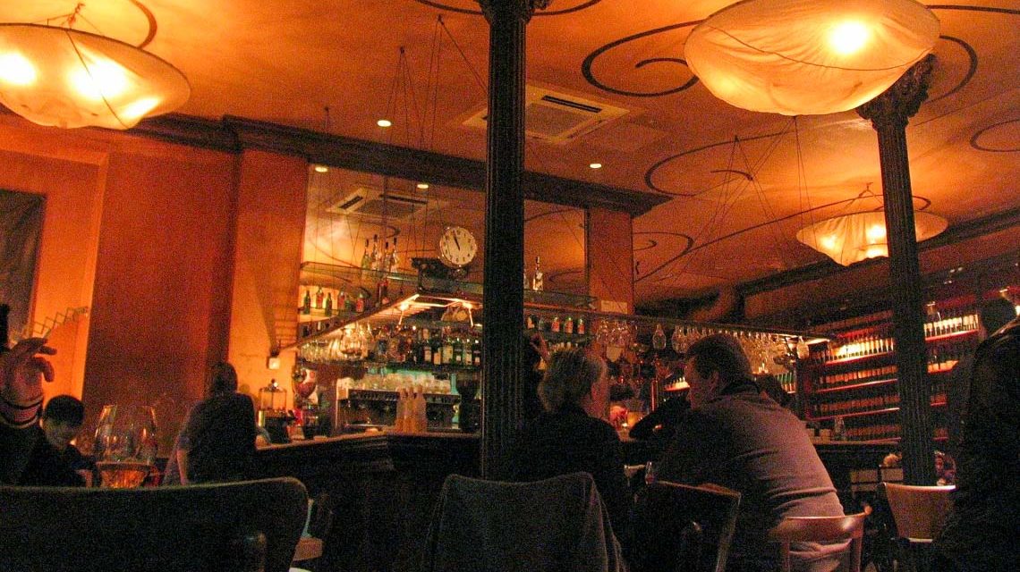 Sperrstunde @2020 Peter Pruzina auf Pixabay