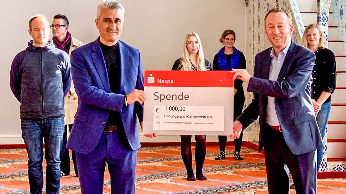 Städtische Auszubildendengruppe besucht die Süleymaniye-Moschee