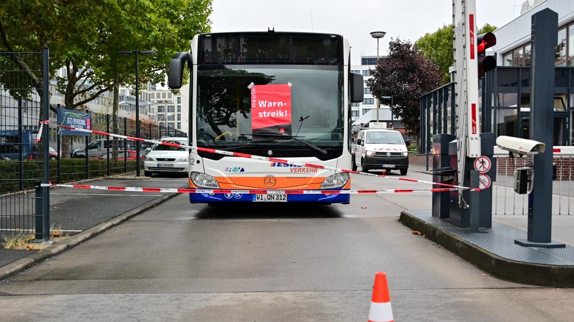 Verdi Warnstreik in der Gartenfeldstraße