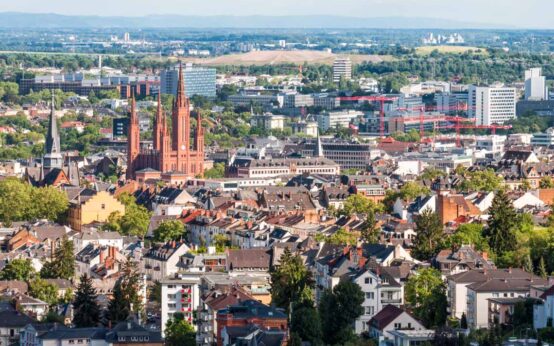 Wiesbaden Stadt Marktkirche, stock.adobe.com @majonit