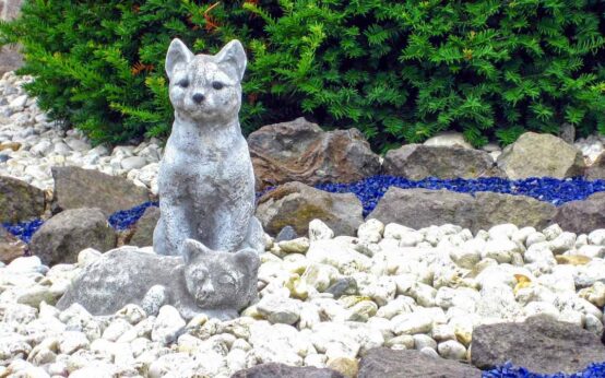 Leben im blühenden Vorgarten