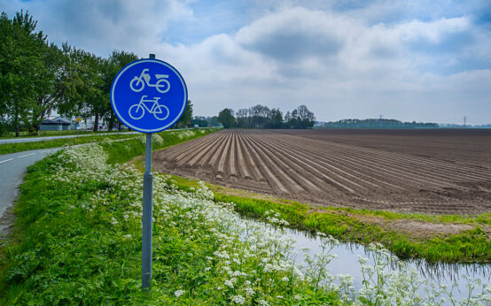 Radwegenetz © 2021 Rudy and Peter Skitterians auf Pixabay