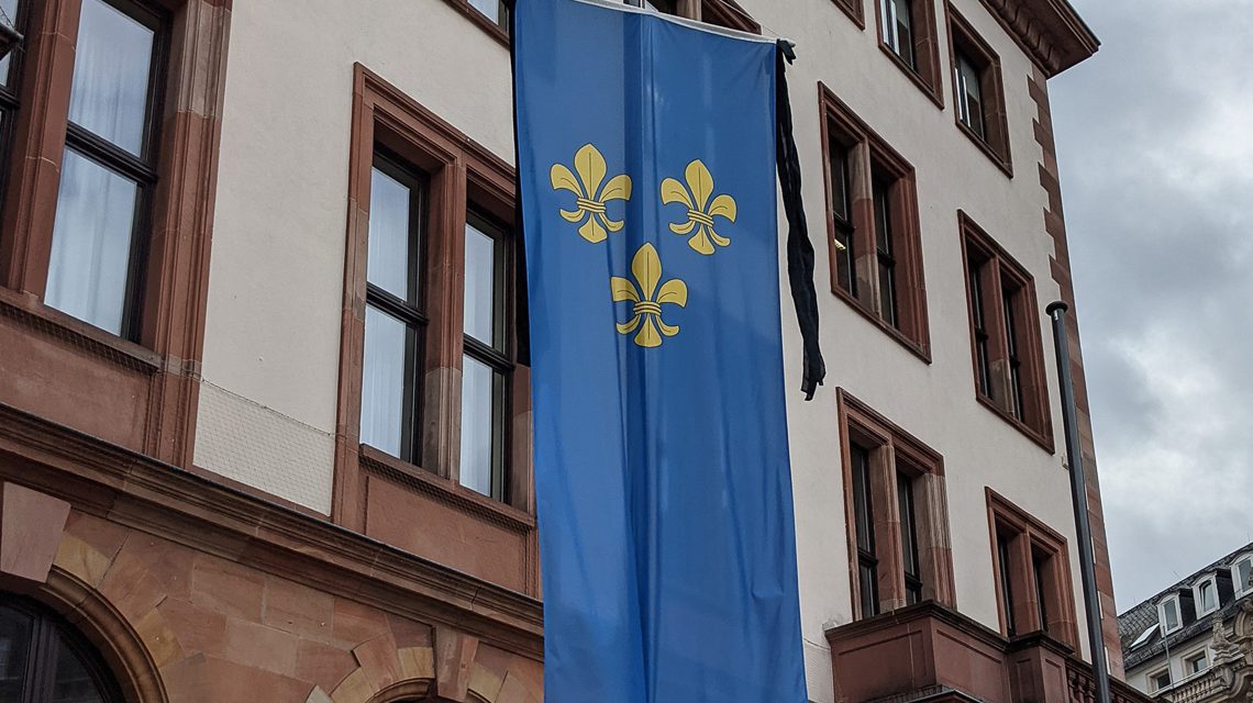 Trauerflor für Peter Joachim Riedle