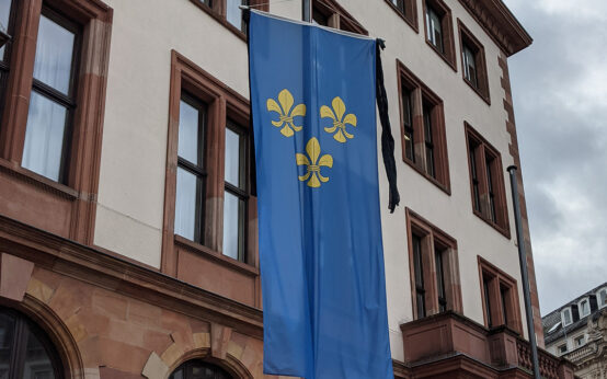 Trauerflor für Peter Joachim Riedle