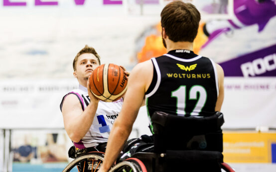 Die Rhein River Rhinos gewinnen mit 68:63 gegen die RBB München Iguanas