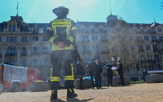 Feuerwehr fordert priorisiert behndelt zu werden