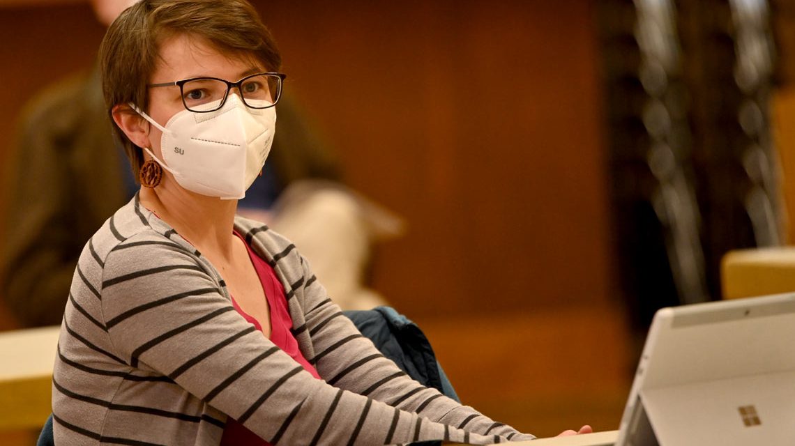 Dr. Uta Brehm bei der konstituierenden Ortsbeiratssitzung in Nordost.