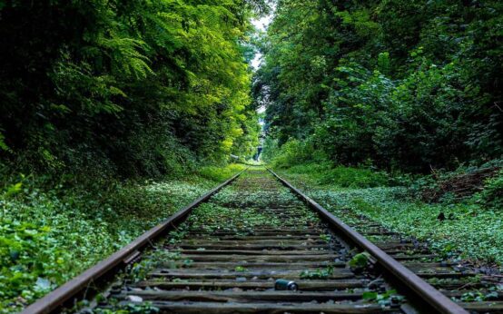 Aarthalbahn, Stillgelegtes Gleis ©2021 Free-Photos auf Pixabay