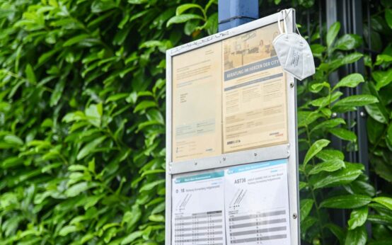 Maskenpflicht an Bushaltestellen aufgehoben