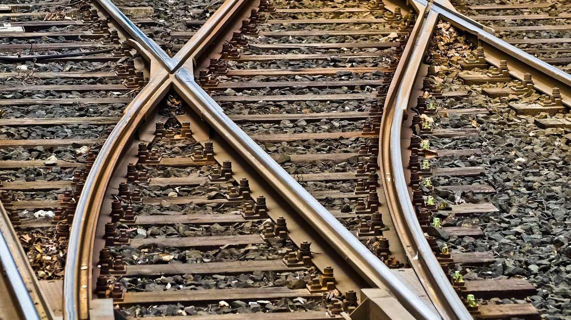 Brückensperrung , Bild von Hands off my tags! Michael Gaida auf Pixabay