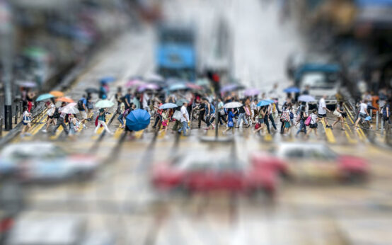 Studierenden in der Wiesbadener Innenstadt