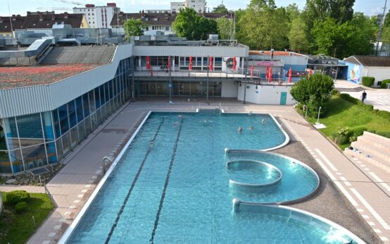 Ermäßigte Schwimmkurse in Sommerferien