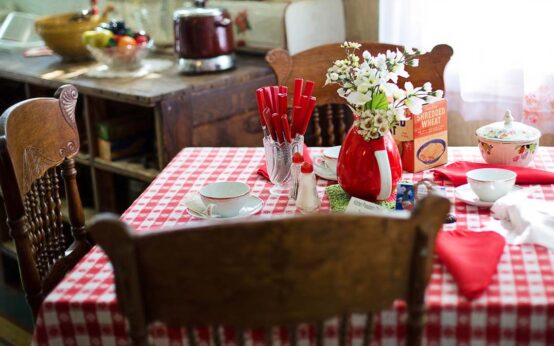 Frühstückstisch – Bild von Jill Wellington auf Pixabay