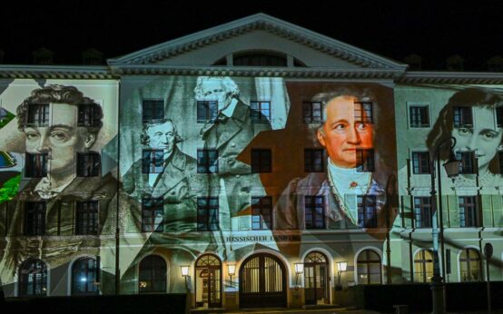 75 Jahre Hessen, Lichterschau am Hessischen Landtag