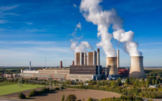 Klimawandel, Kraftwerk Weisweiler Luftbild Foto Arthur Konze Wikipedia-CC-BY-SA-4.0