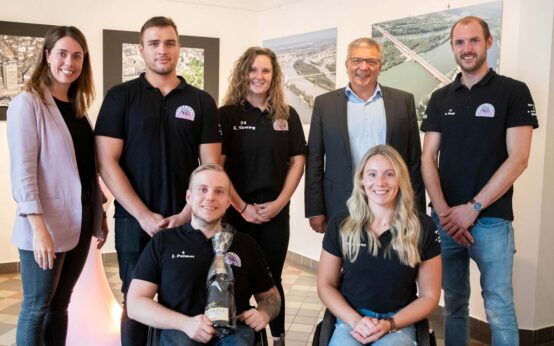 Oberbürgermeister Gert-Uwe Mende empfängt die Paralympics Teilnehmer