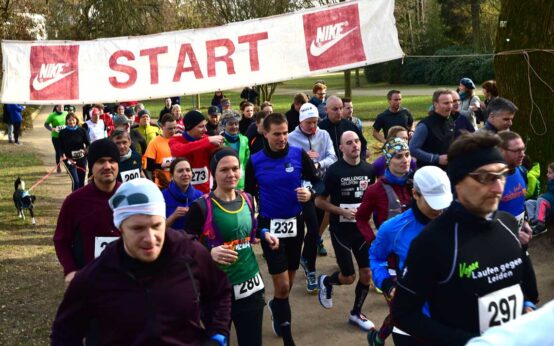 Start zum Berglauf: „Auf die Platte fertig los“