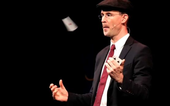 Pit Hartling im thalhaus Theater