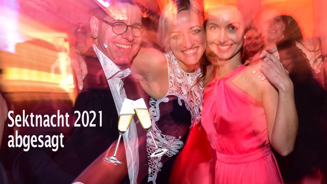 Party, tanzende Menschen bei der Henkell Seltnacht 2021