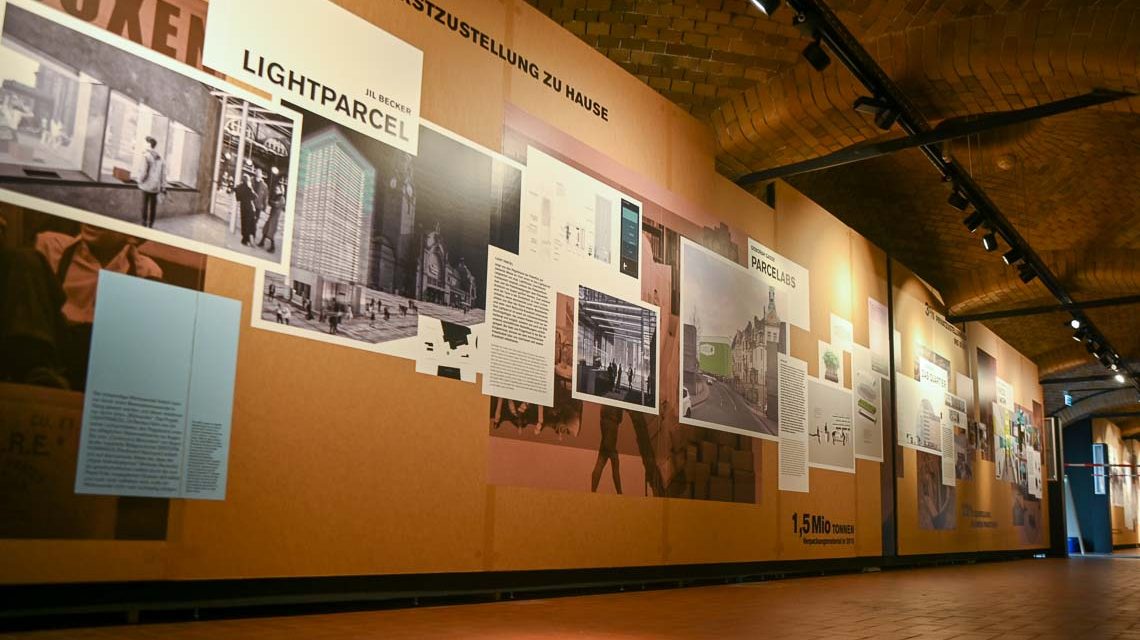 Stadtgespräch: Das Stadtmuseum zeigt zusammen mit der Hochschule87 eine Ausstellung zum Online-Shoppen Foto: Volker Watschounek