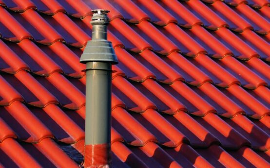 Schornstein - Bild von Karsten Paulick auf Pixabay