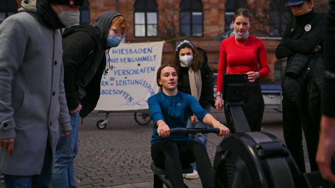 Trockenrudern fürs Bootshaus auf dem Dern'schen Gelände