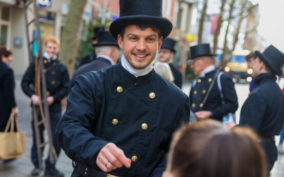 Schornsteinfeger in der Wiesbadener Innenstadt