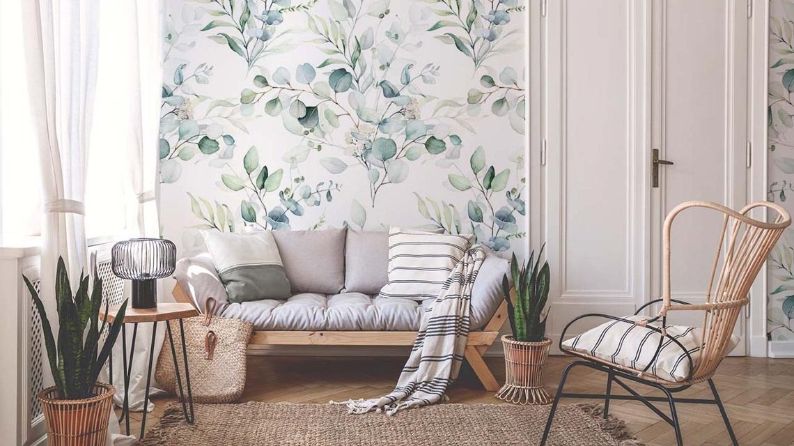 Wohnzimmer mit Eukalyptuszweigen auf Fototapete