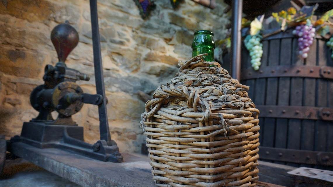 Historische Weinpresse der Kelten