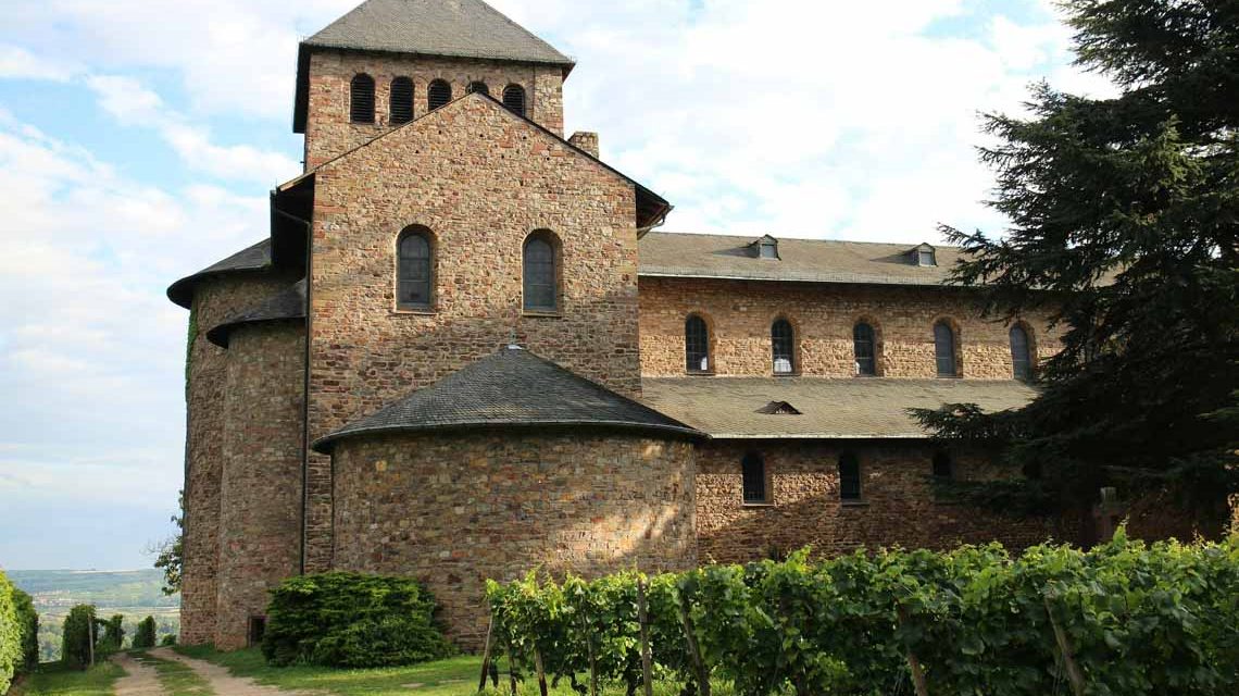 Kloster im Rheingau