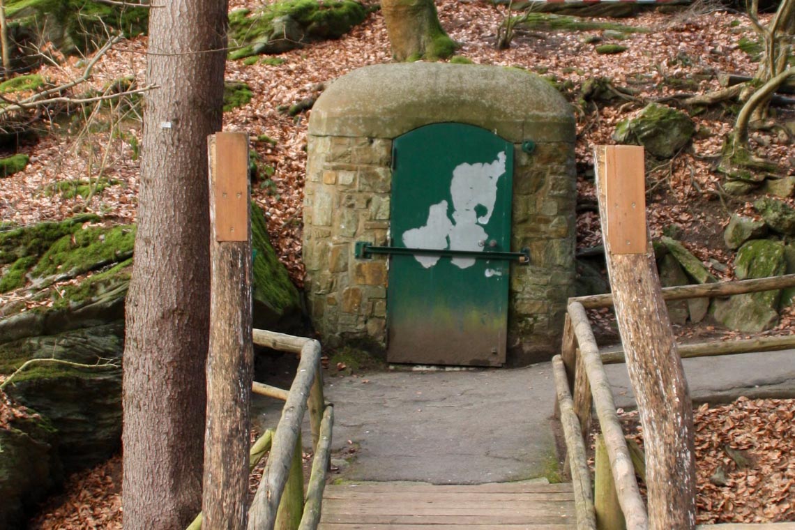 Leichtweißhöhle wieder Wiesbaden lebt