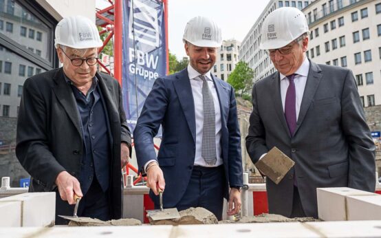 Grundsteinlegung am Kureck