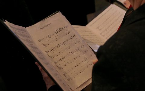 Bachchor, Symbolbild, Chor singen: Wendezeit